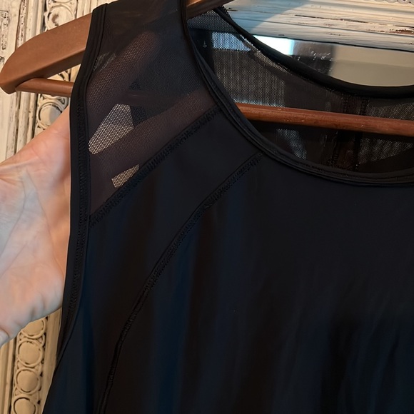 Lulu lemon tank - Picture 2 of 6